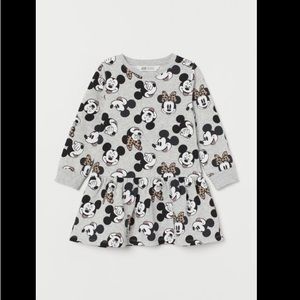H&M Disney printed comfy sweatshirt dress - Minnie & Mickey Mouse